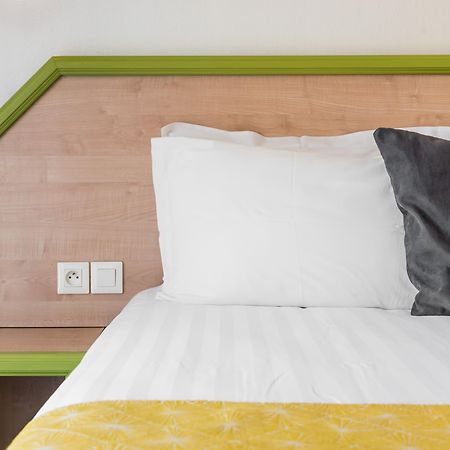 Hotel Provencal Saint-Raphael  Bagian luar foto