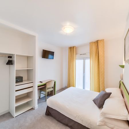 Hotel Provencal Saint-Raphael  Bagian luar foto