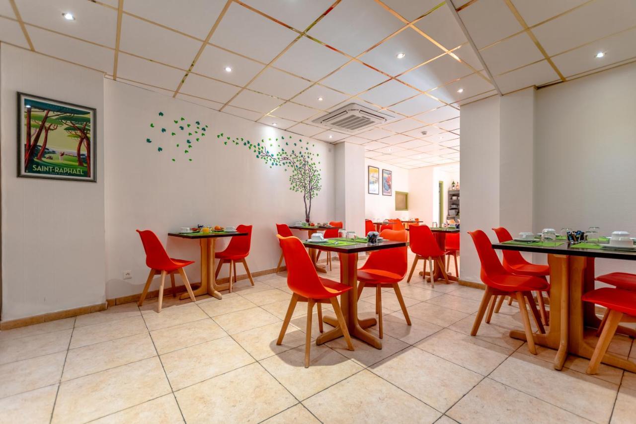 Hotel Provencal Saint-Raphael  Bagian luar foto