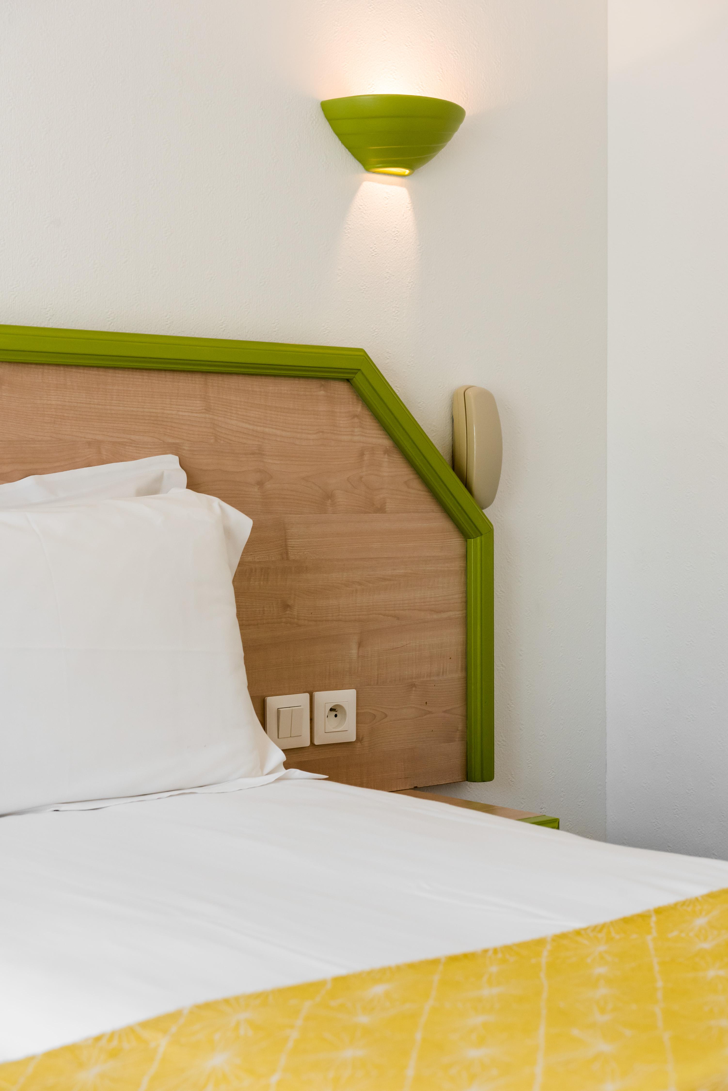 Hotel Provencal Saint-Raphael  Bagian luar foto