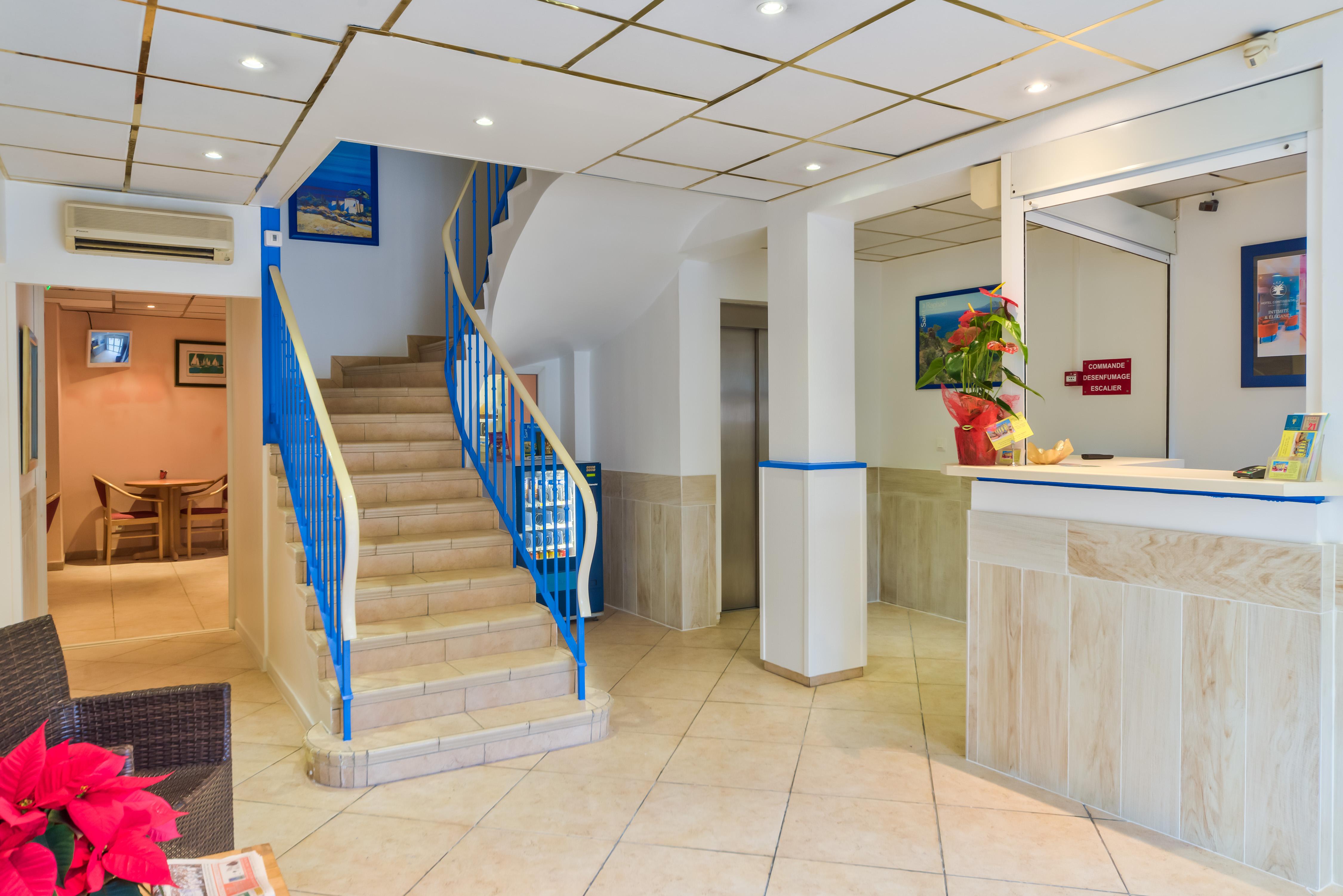Hotel Provencal Saint-Raphael  Bagian luar foto