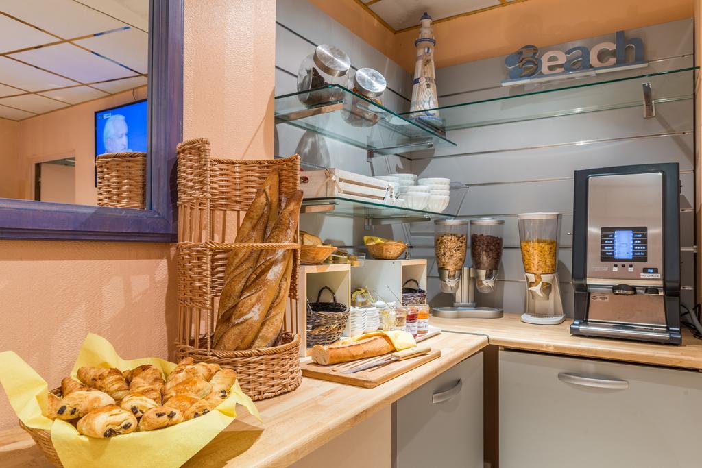 Hotel Provencal Saint-Raphael  Bagian luar foto