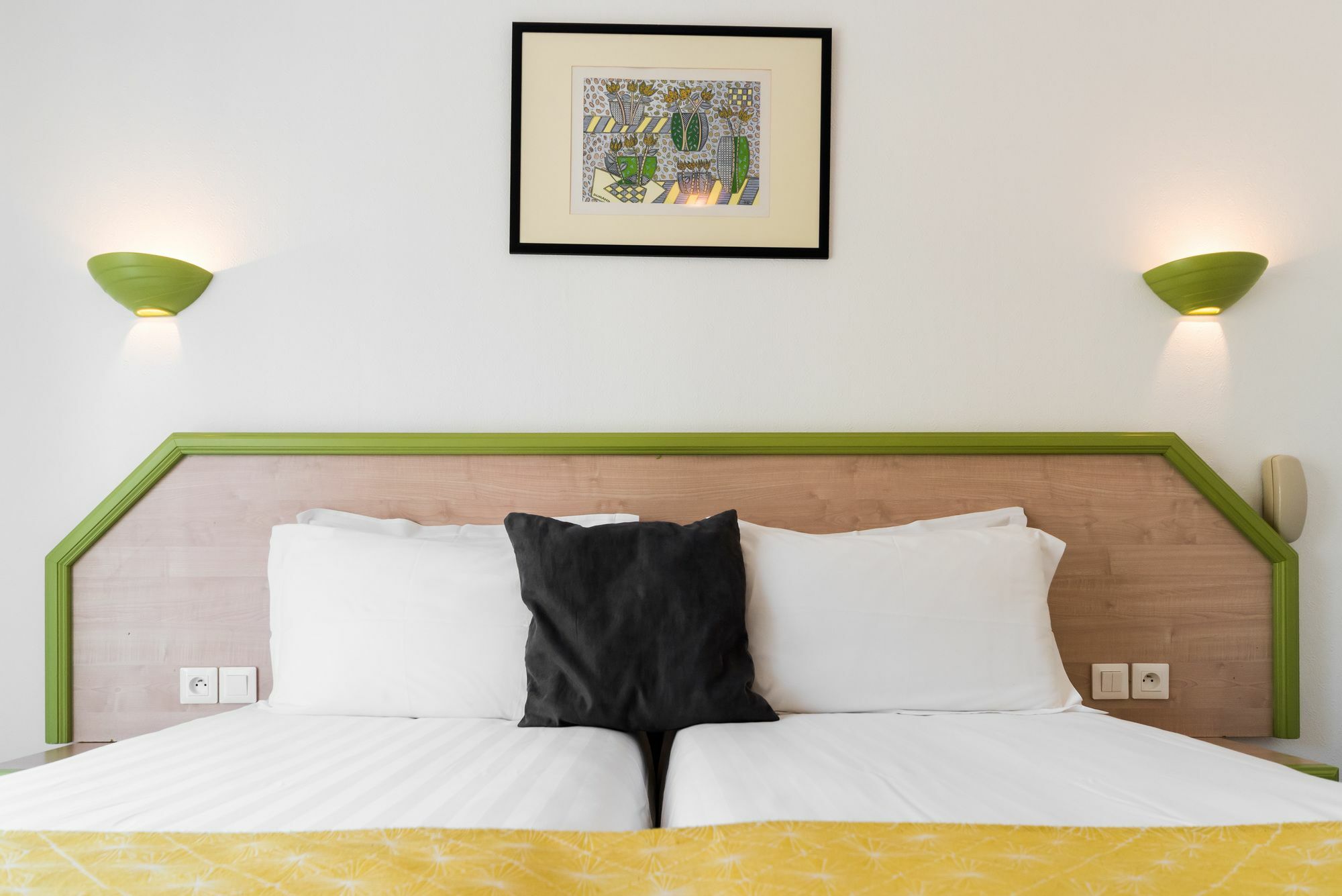 Hotel Provencal Saint-Raphael  Bagian luar foto