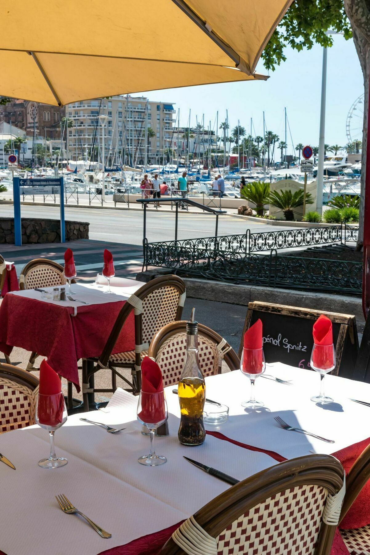 Hotel Provencal Saint-Raphael  Bagian luar foto